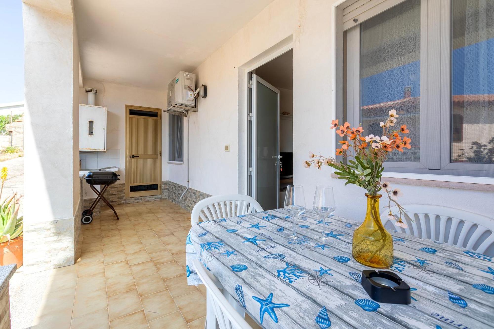 Casa Vacanze Patrizia Valledoria  Exteriör bild